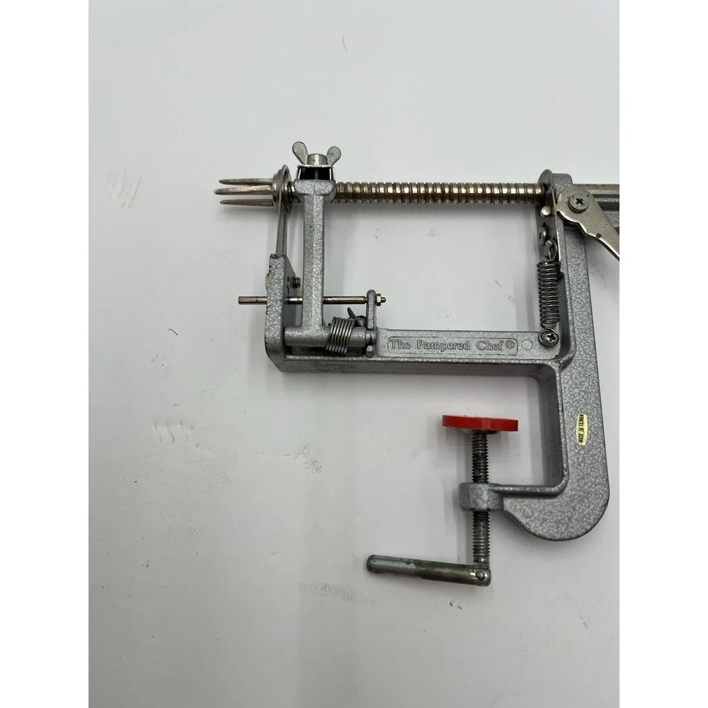 Vintage Pampered Chef Apple Peeler Corer Slicer Clamp Made in Taiwan #2430